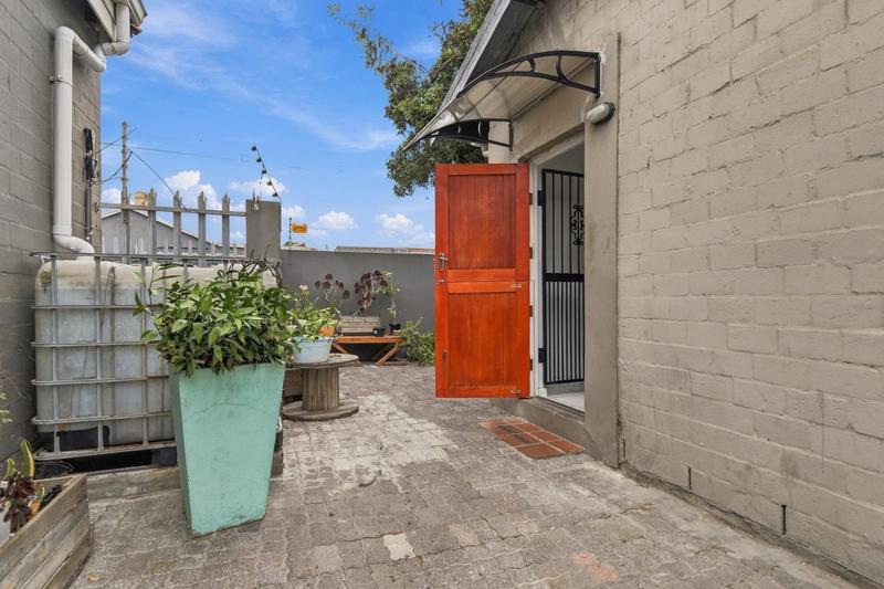 To Let 2 Bedroom Property for Rent in Maitland Western Cape